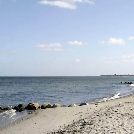 Seaside Panorama Escape - By Traum Дом отдыха *